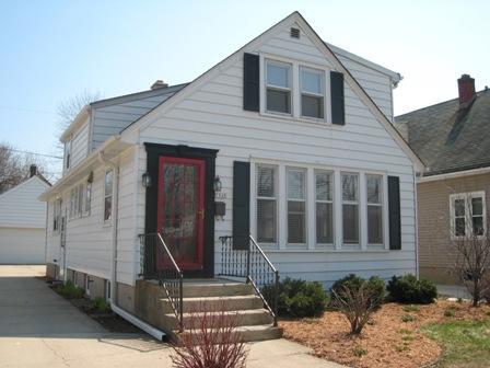 5848 N Bay Ridge Ave., Whitefish Bay, WI 53217