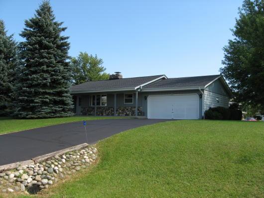 7402 Lakehaven Dr., Farmington, WI 53090