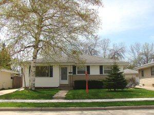 2812 Kentucky St, Racine, WI 53405