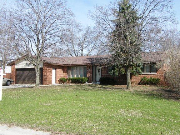 3230 Douglas Ave, East Troy, WI 53120