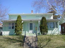 2121 Main St, La Crosse, WI 54601