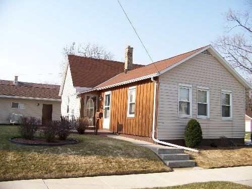 1915 Madison St., Manitowoc, WI 54220