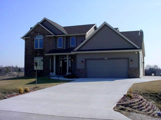 W1963 Fairfield Ln, Sheboygan, WI 53083