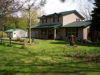 W2423 Valley Rd., East Troy, WI 53120