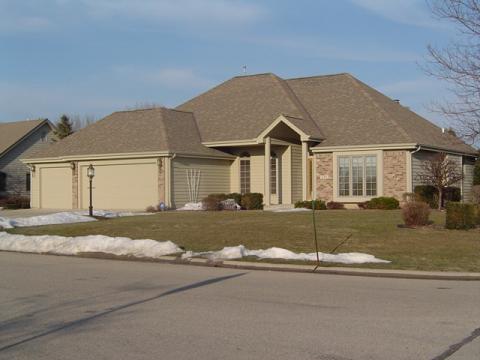 231 Mourning Dove Ln., Mount Pleasant, WI 53406
