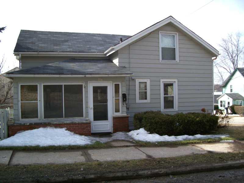 407 Union St., Hartford, WI 53027