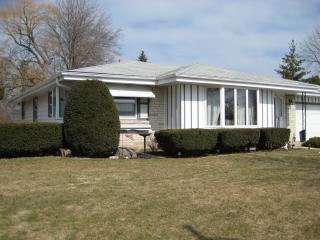 2946 W Wanda Ave., Milwaukee, WI 53221