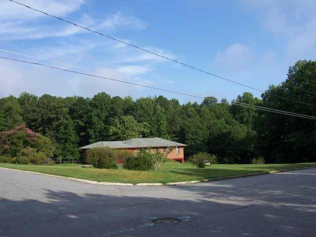 1270 Strickland Rd., Roswell, GA 30075