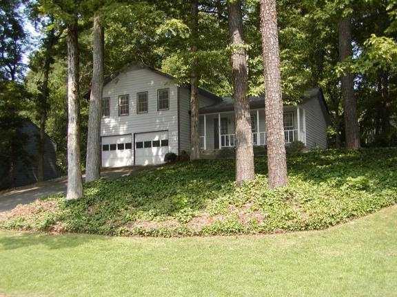 3979 Shady Dr., Lilburn, GA 30047