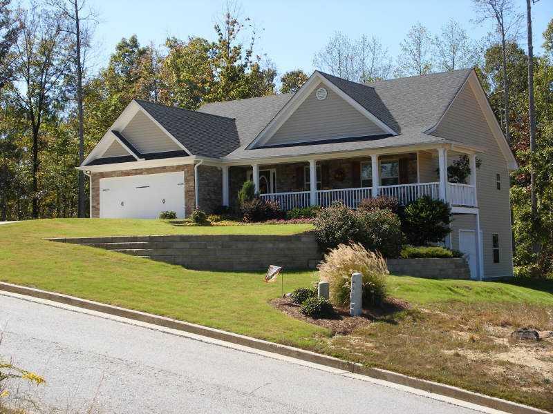 251 Shoals Tr., Dallas, GA 30132