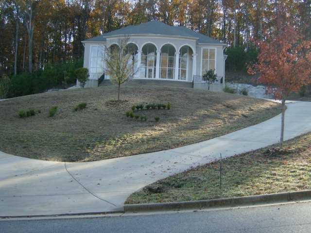 1544 Mountain Shadow Tr., Stone Mountain, GA 30087