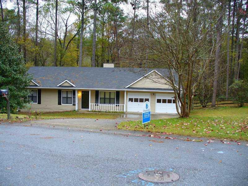 522 River Pl., Woodstock, GA 30188