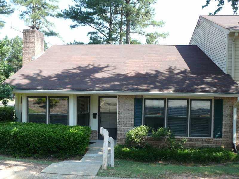 710 Longleaf Dr., Lawrenceville, GA 30046
