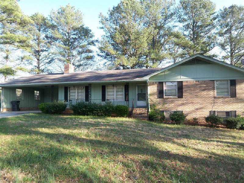 1558 Hewatt Rd., Lilburn, GA 30047