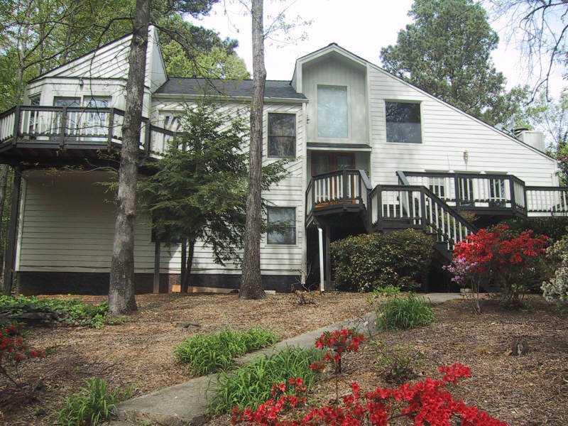 139 Lakeshore Dr., Berkeley Lake, GA 30096