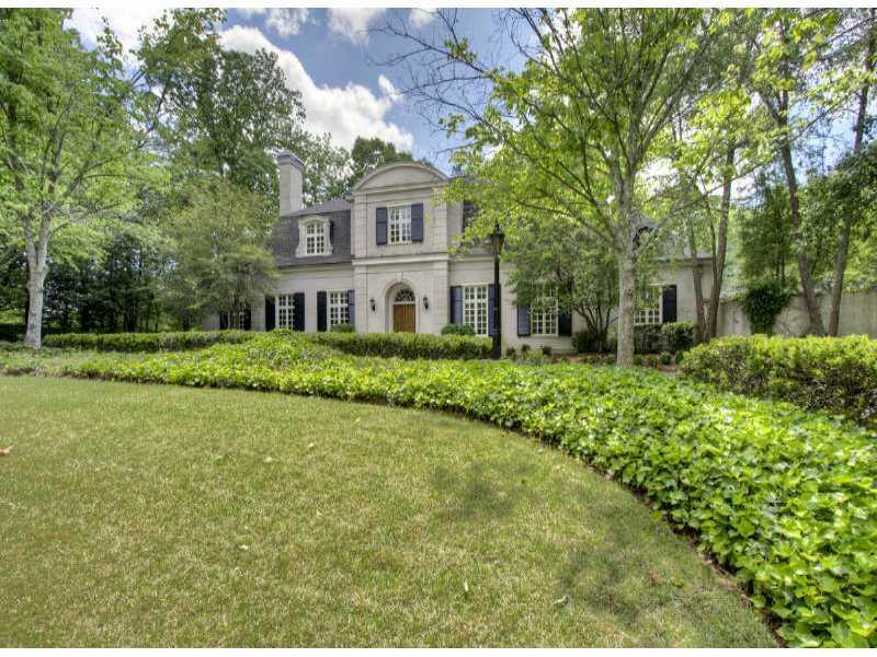 3224 Paces Bend Ct., Atlanta, GA 30327