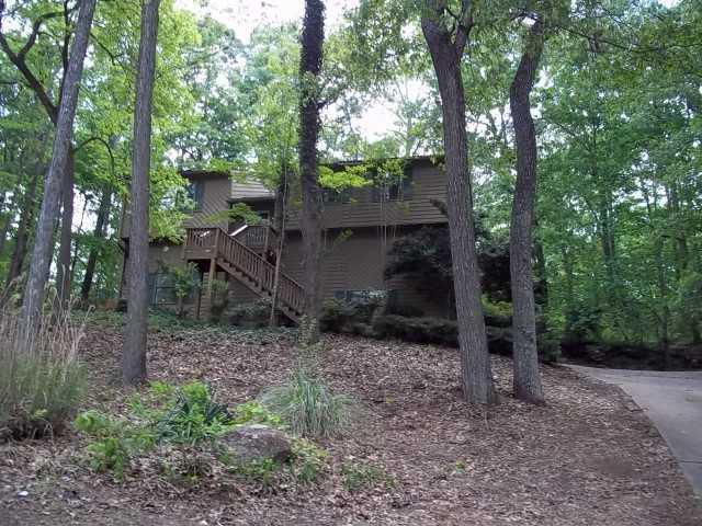 129 Little Brook Dr., Woodstock, GA 30188
