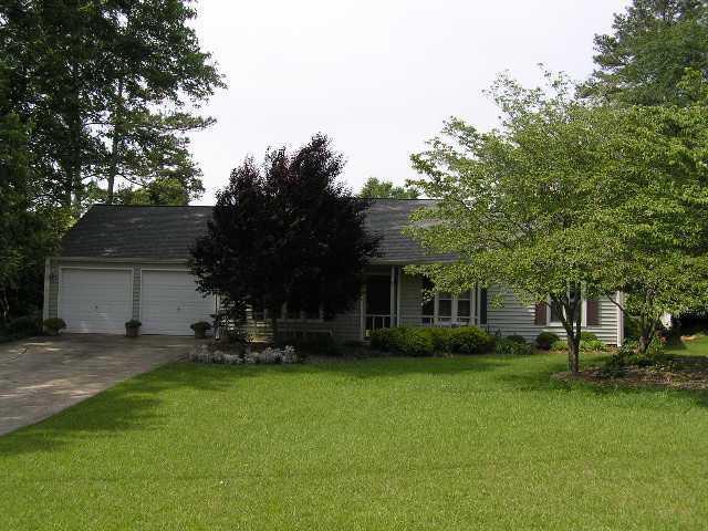 215 Apple Branch Dr., Woodstock, GA 30188