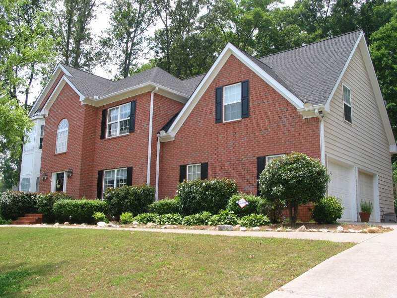 2669 Brass Lantern Ct., Douglasville, GA 30135