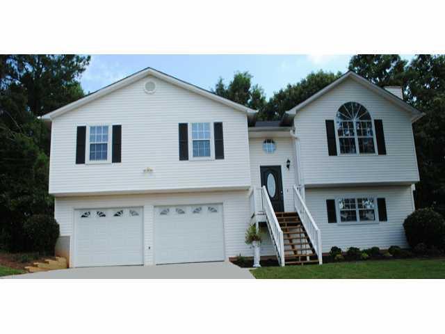 33 Davis Mill Dr., Dallas, GA 30157