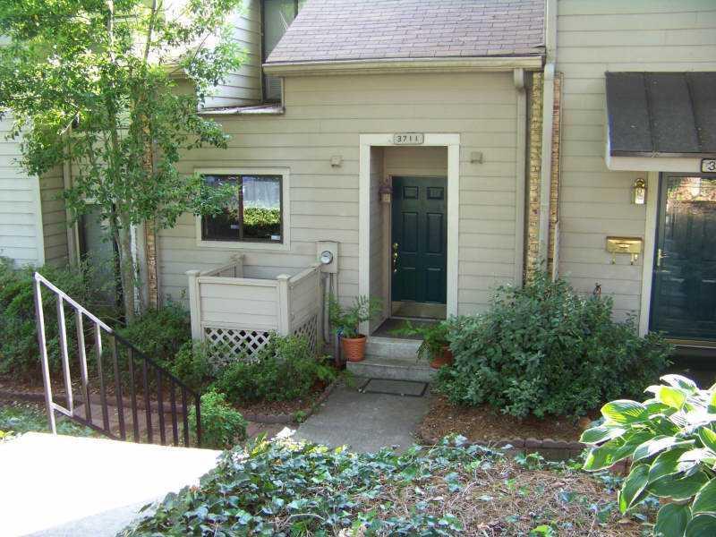 3711 Stonewall Cir., Atlanta, GA 30339