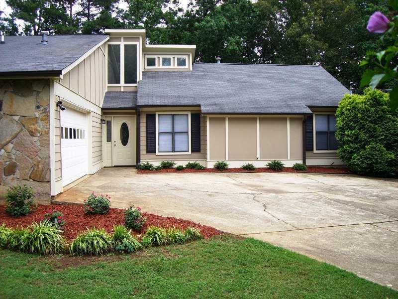 980 Christine Ct., Lawrenceville, GA 30046