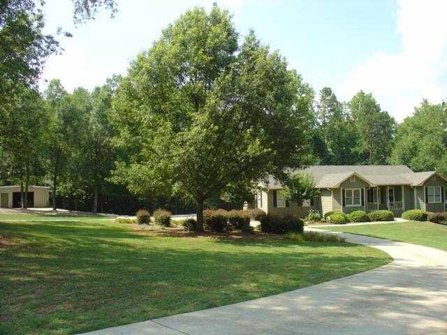 494 Storey Ln., Jefferson, GA 30549