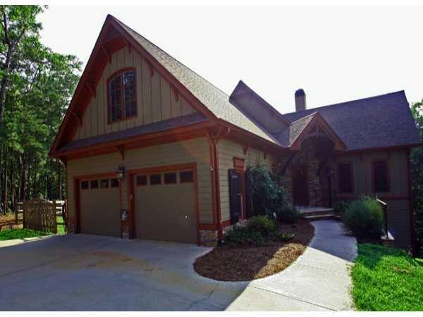 302 Blake Dr., Canton, GA 30114