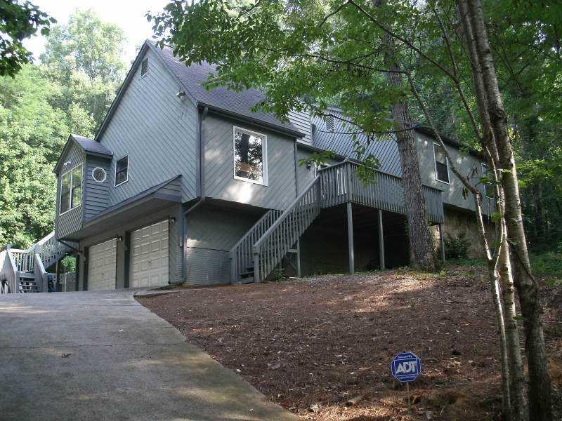 10590 Shallowford Rd., Roswell, GA 30075