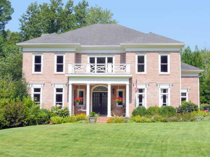 360 Hannaford Dr., Roswell, GA 30075