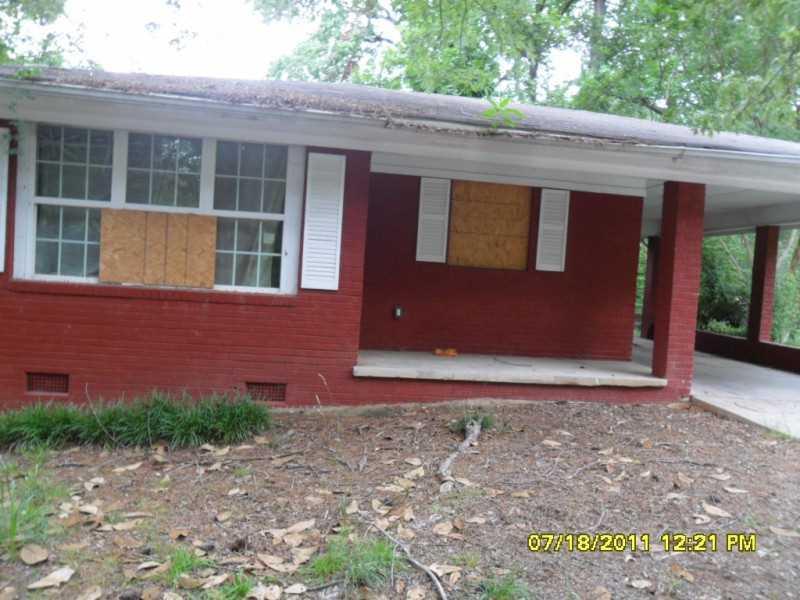 2884 Level Ridge Rd., Atlanta, GA 30354