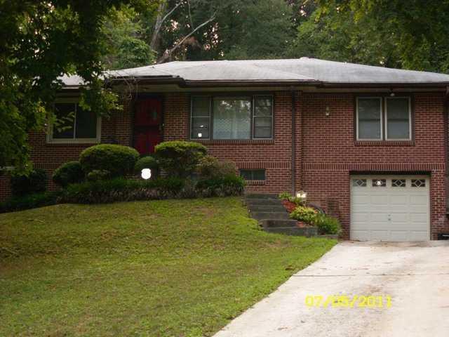 1672 Delowe Dr., Atlanta, GA 30311