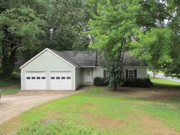 302 Colony Springs Ct., Woodstock, GA 30188