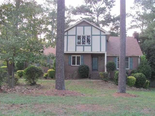 3905 Thornhill Dr., Lilburn, GA 30047