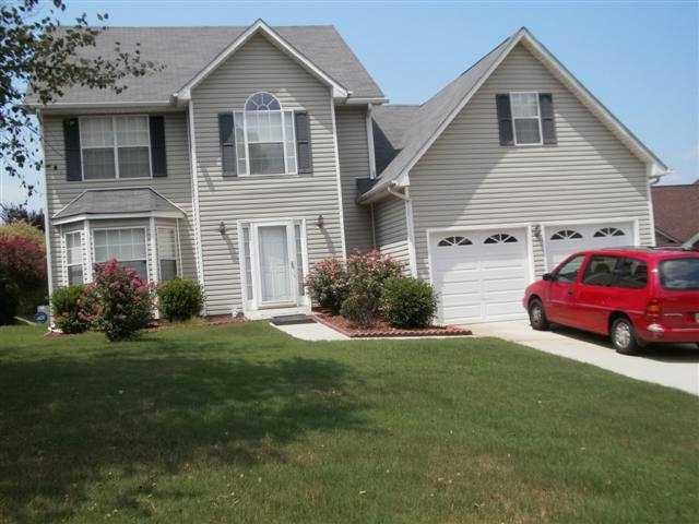 319 Carriage Lake Ln., Stockbridge, GA 30281