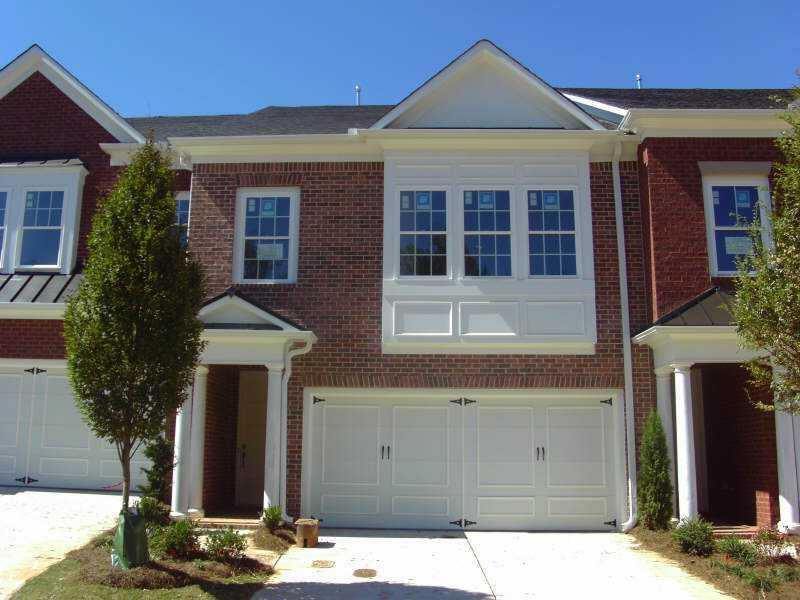 7102 Lowery Oak Dr., Roswell, GA 30075