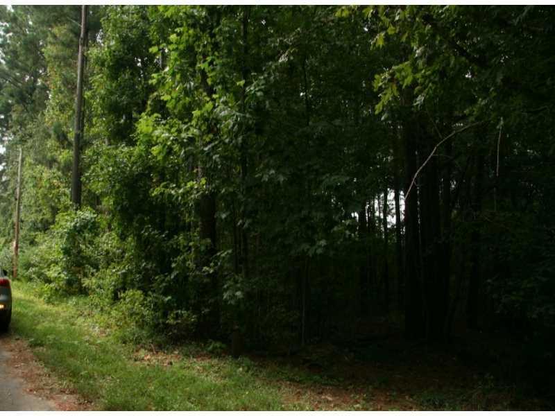 6883 Pawnee Tr., Acworth, GA 30102