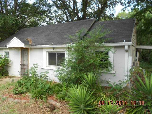 1122 Pluma Dr., Atlanta, GA 30316