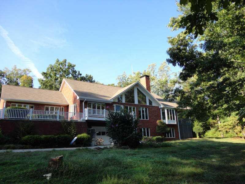 8135 Old Mill Dr., Gainesville, GA 30506