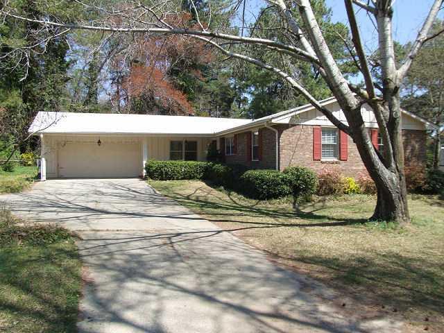 2109 Pinehurst Rd., Snellville, GA 30078