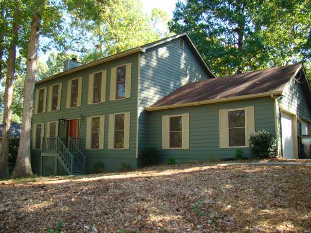 4152 Willow Walk, Lilburn, GA 30047