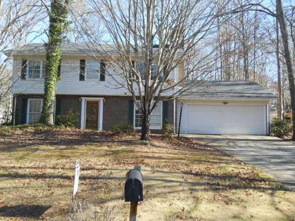 4046 Oak Harbour Cir., Gainesville, GA 30506