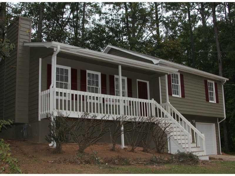 65 Bridge Dr., Douglasville, GA 30134