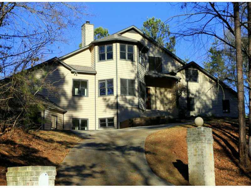 3012 The Lake Rd., Gainesville, GA 30501