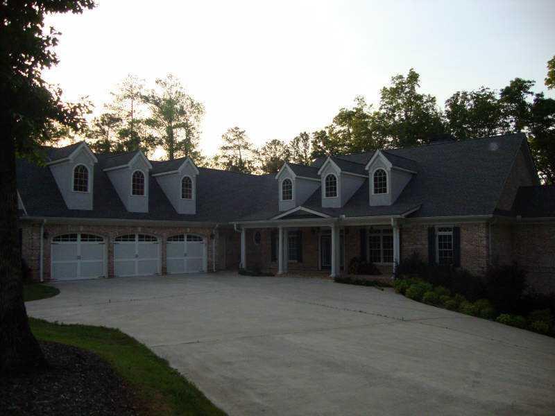 6780 Grayland Dr., Douglasville, GA 30135