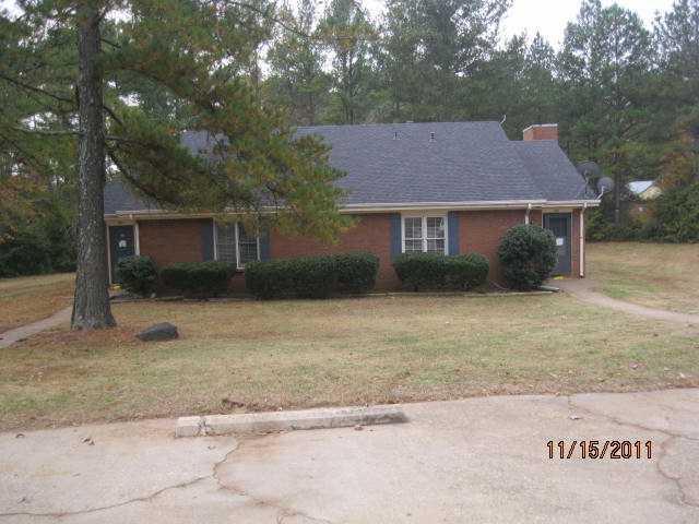 298300 Freeport Dr., Lawrenceville, GA 30045
