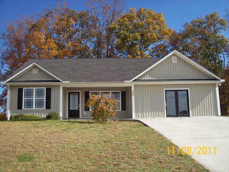 300 Erica Ln., Calhoun, GA 30701