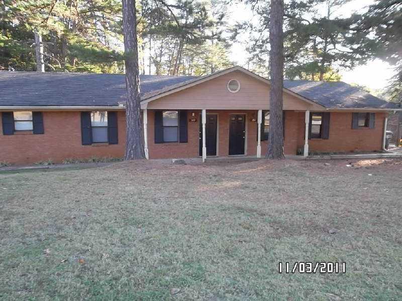 351 Freeport Dr., Lawrenceville, GA 30046