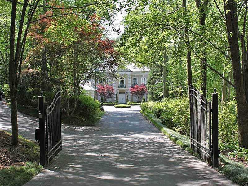 3860 Northside Dr., Atlanta, GA 30305