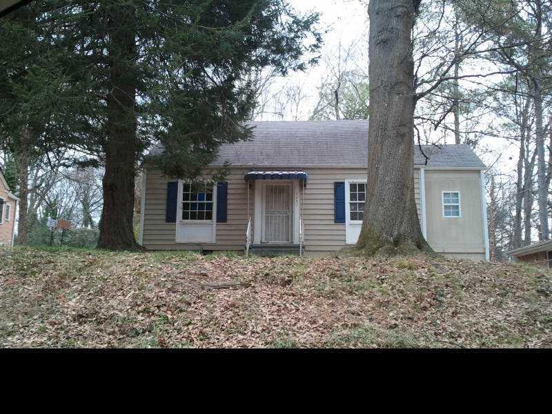 1258 Lorenzo Dr., Atlanta, GA 30310